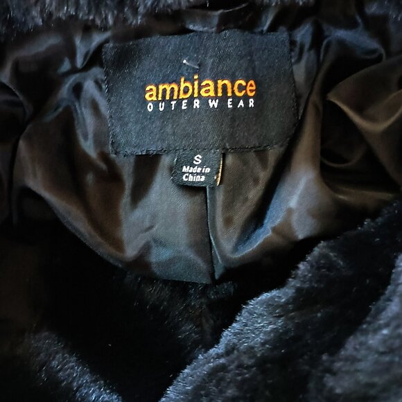 NEW! BLACK FAUX FUR OVER SIZED BOMBER COAT OH MY - Picture 2 of 5